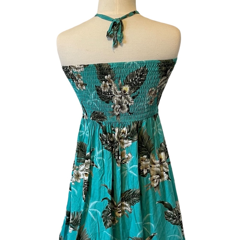 2/30$ 🛍️ Hawaiian Floral Halter Dress. Whimsical, Coastal,